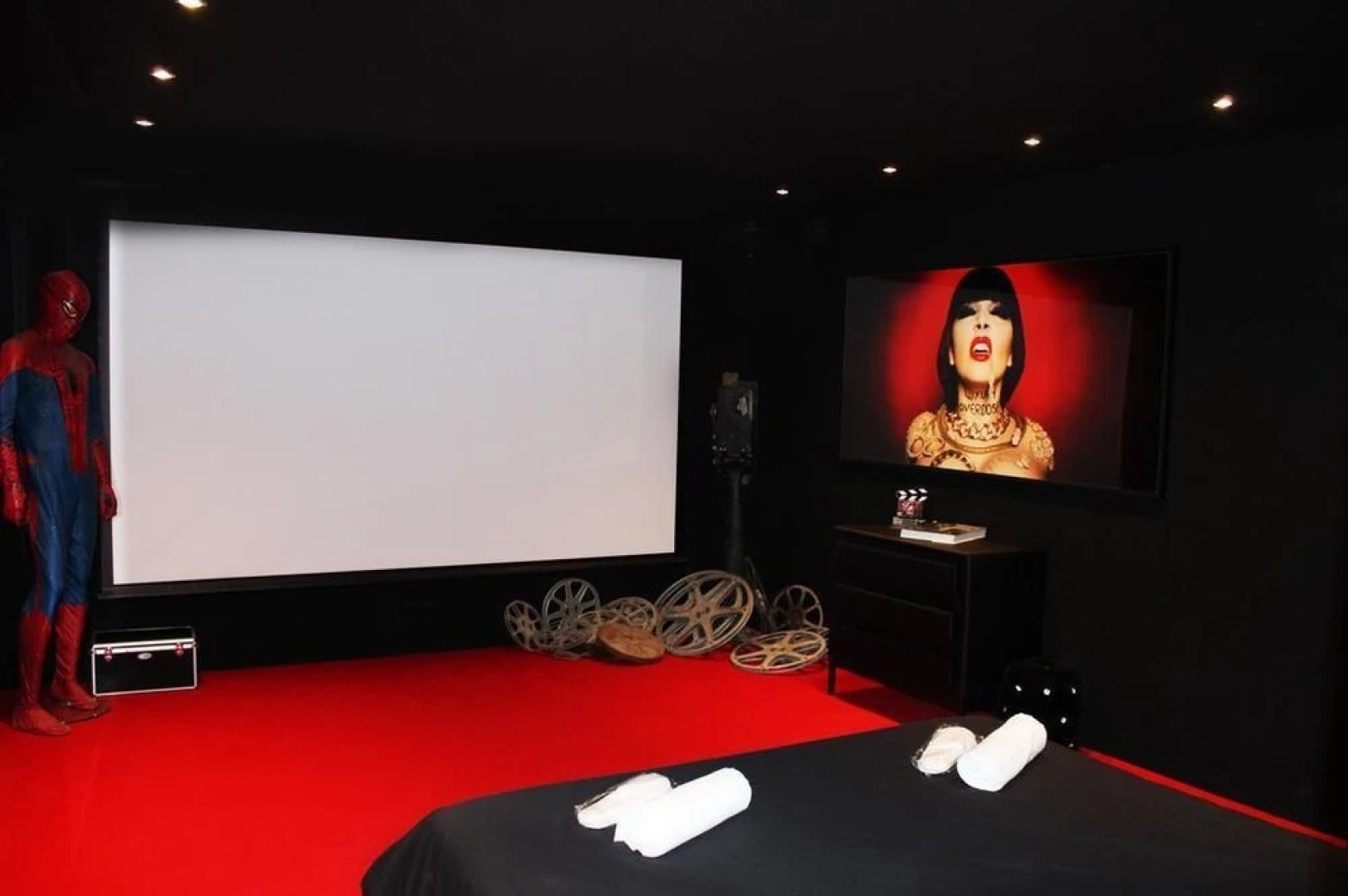 SHANGTASIA Luxury Art Room