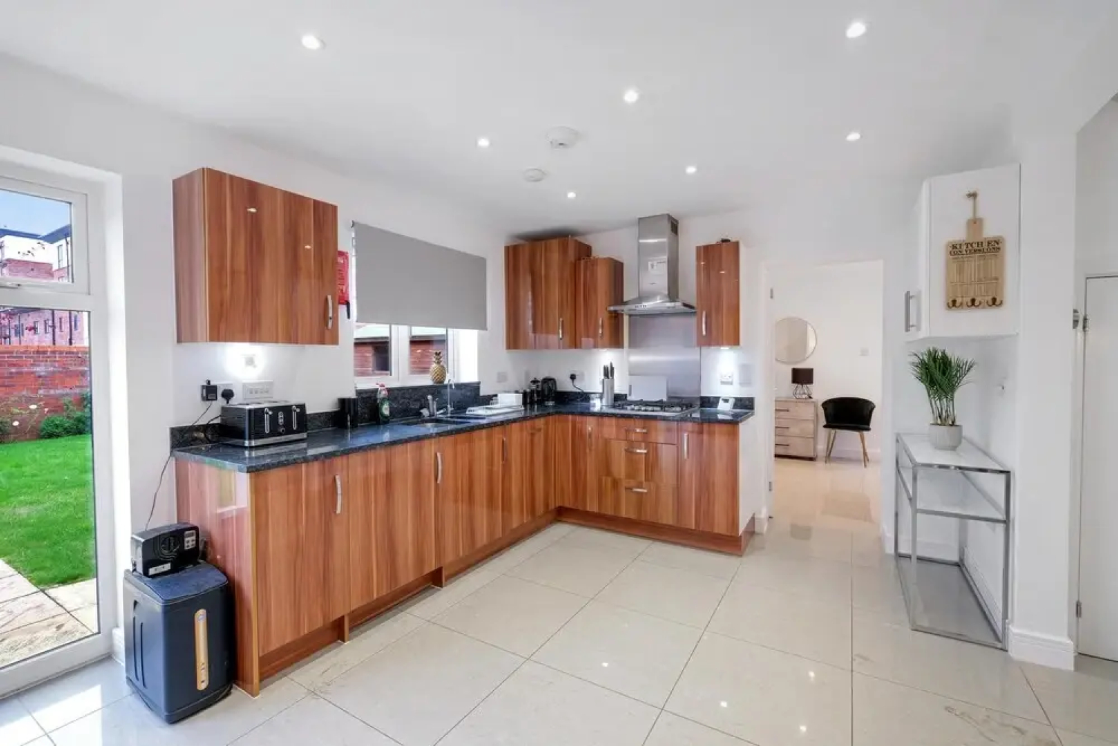 Luxury 5 bedroom Serviced Hse Leavesden