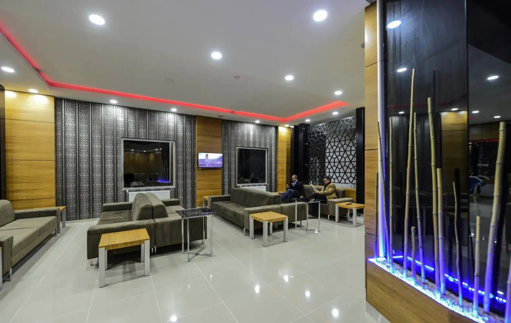 Grand Surmely Business Hotel