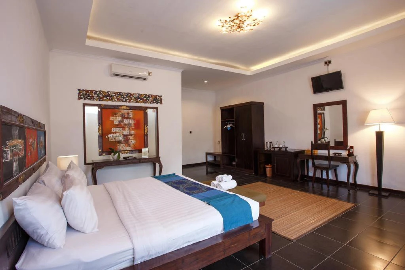 Ubud Raya Boutique Hotel