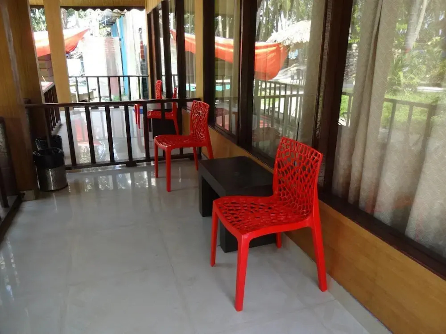 Holiday Inn Beach Resort