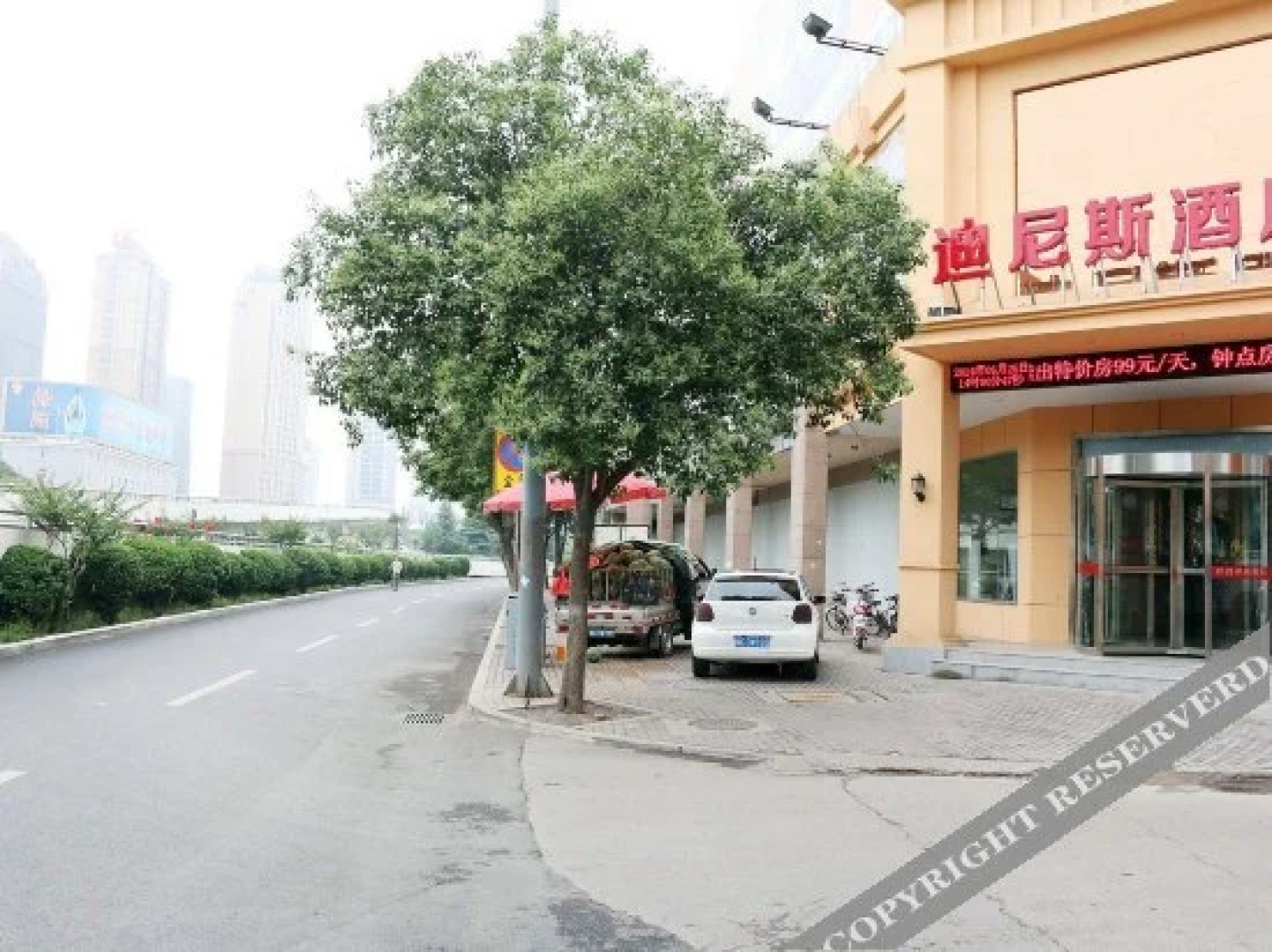 Disney Hotel Luoyang Jiudu