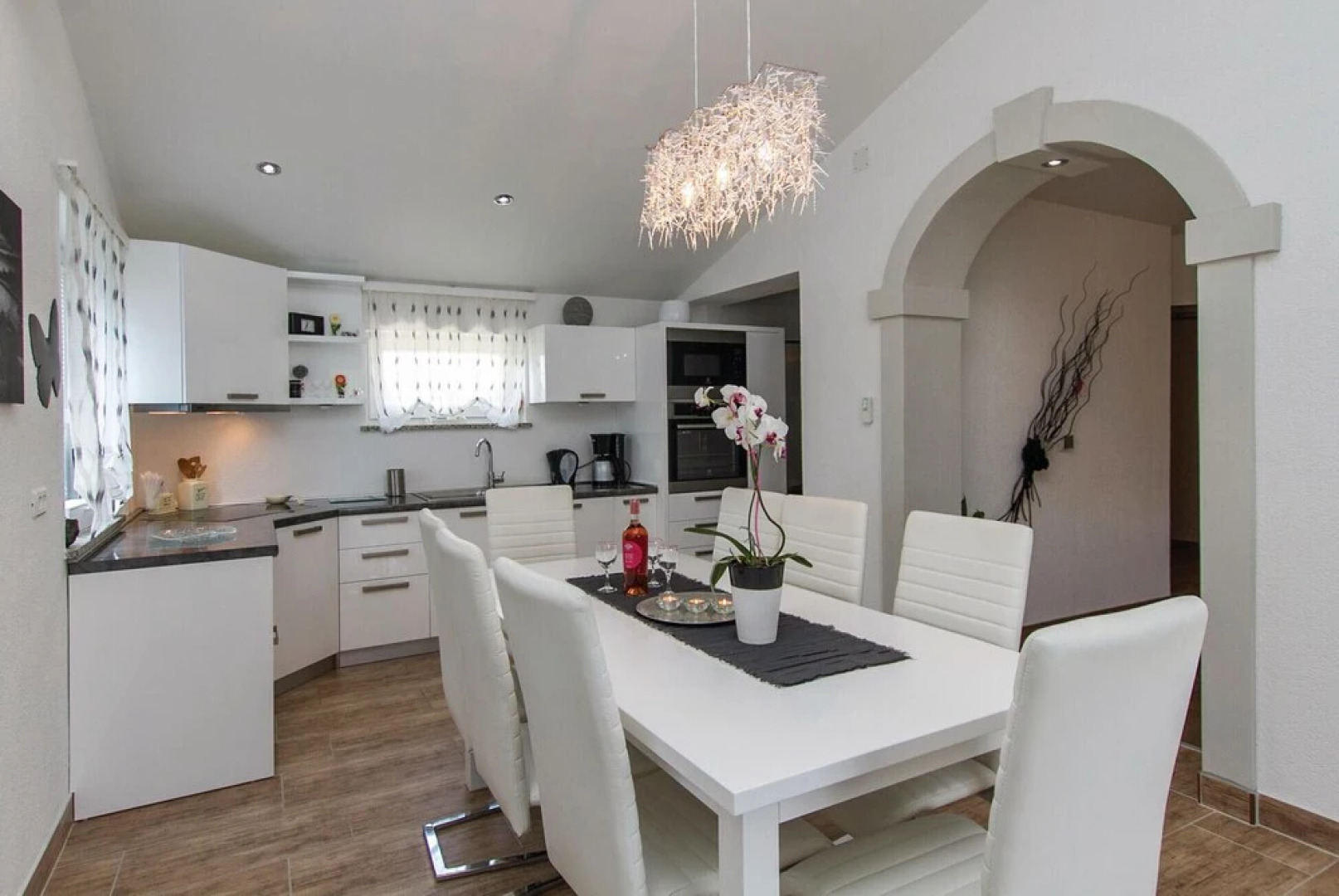 Amazing Home in Nedescina With Wifi and 5 Bedrooms