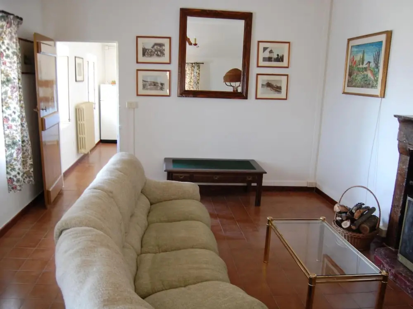 Apartment in a 19th Century Building, in the Hills With Stunning Views, Wifi