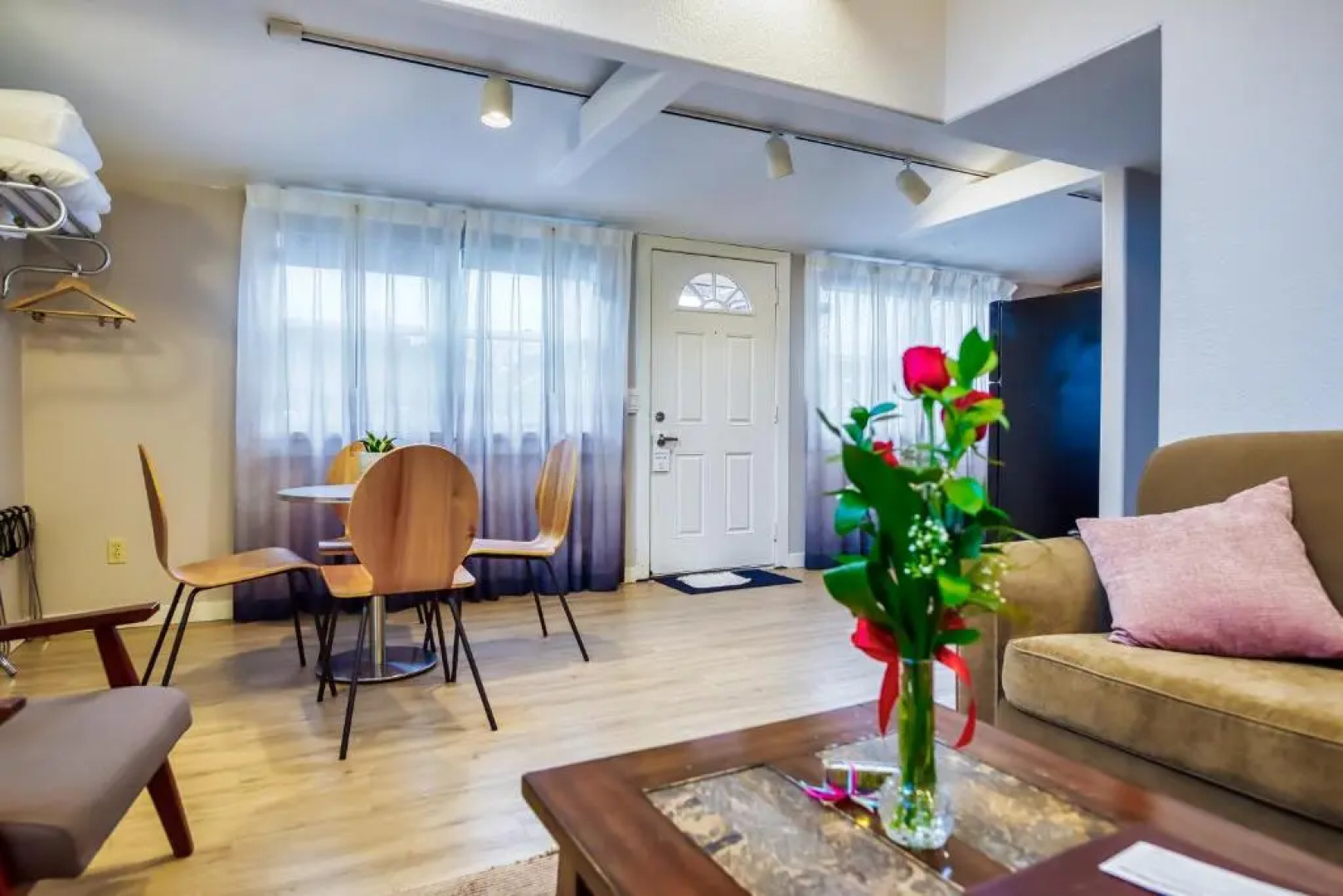 Inn at Haystack Rock