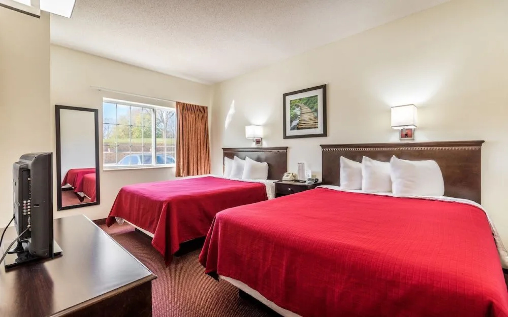 Wamego Inn and Suites