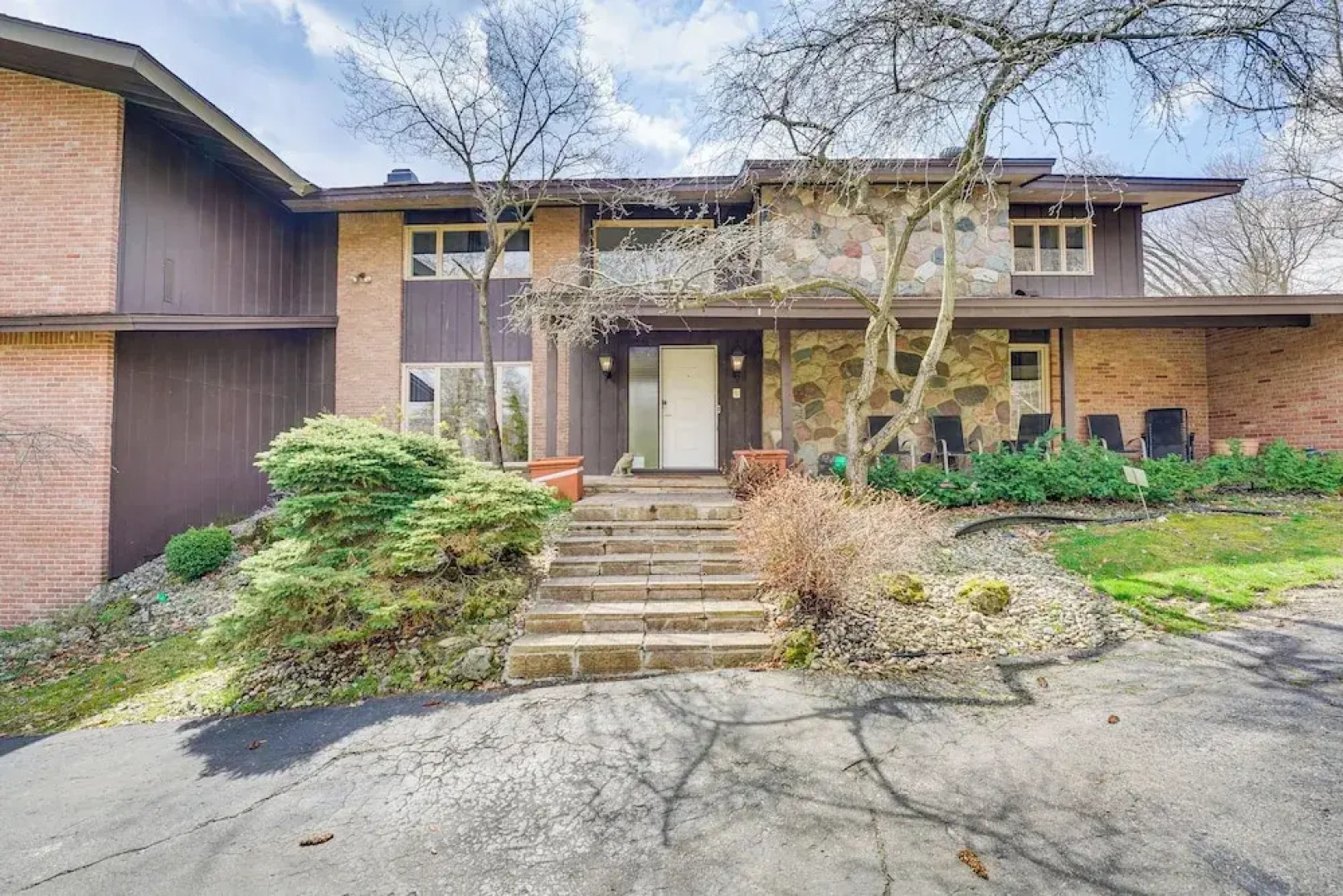 Bloomfield Retreat w/ Pool: 6 Mi to Riverside Park