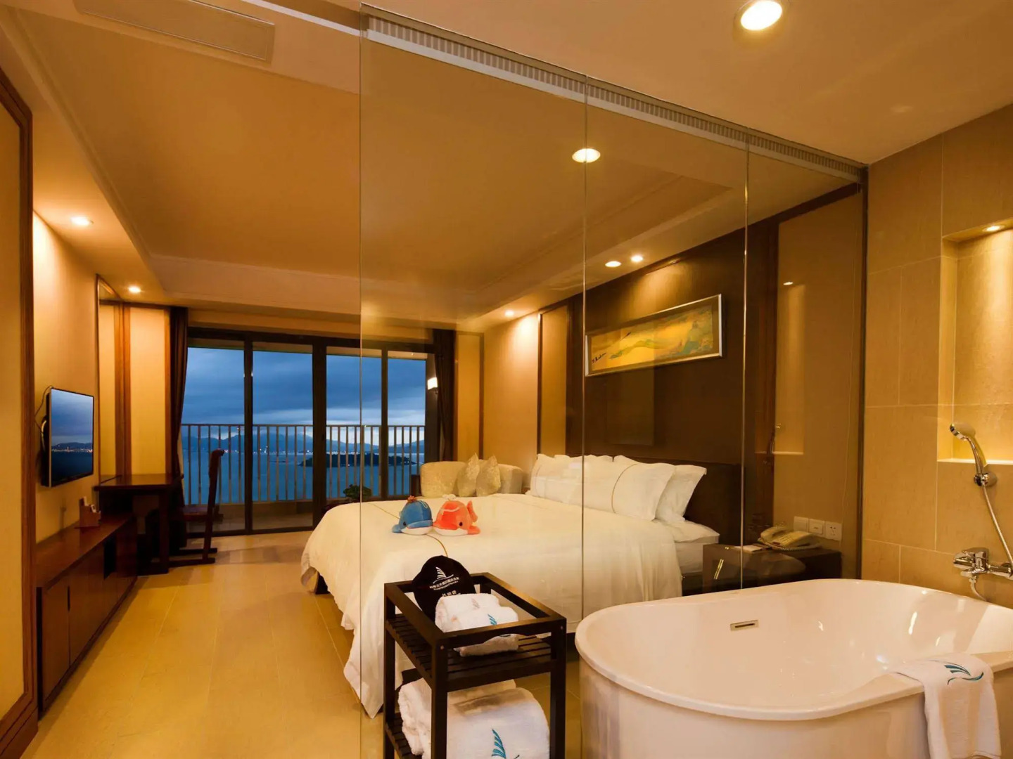 Island Skylight Resort