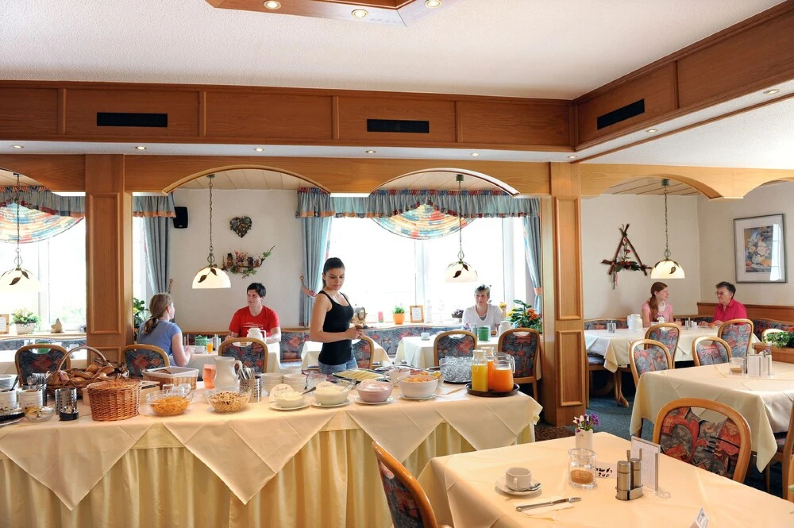 Winzerhotel - Restaurant zum Moselstrand