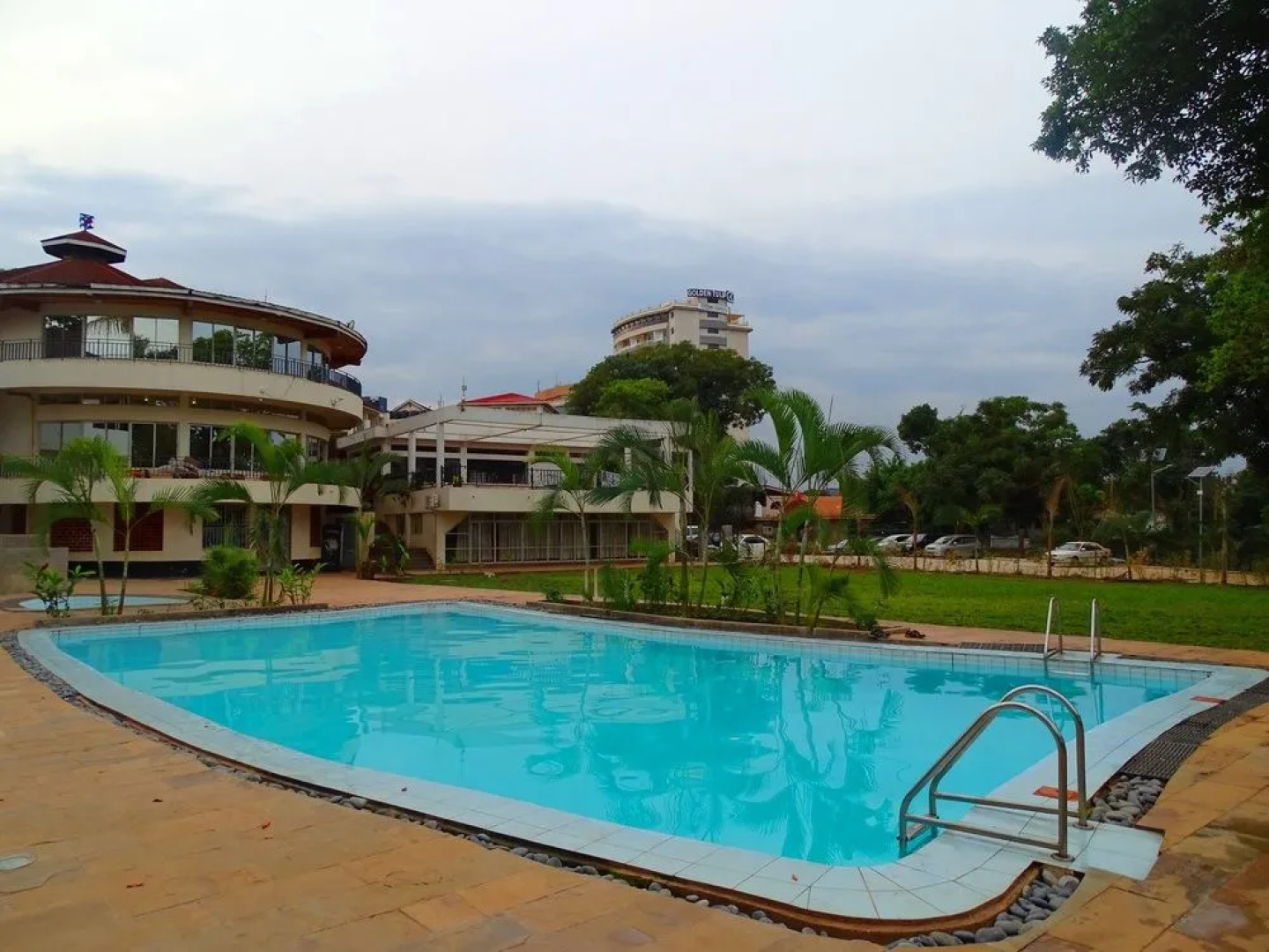 Отель Fairway Hotel & Spa