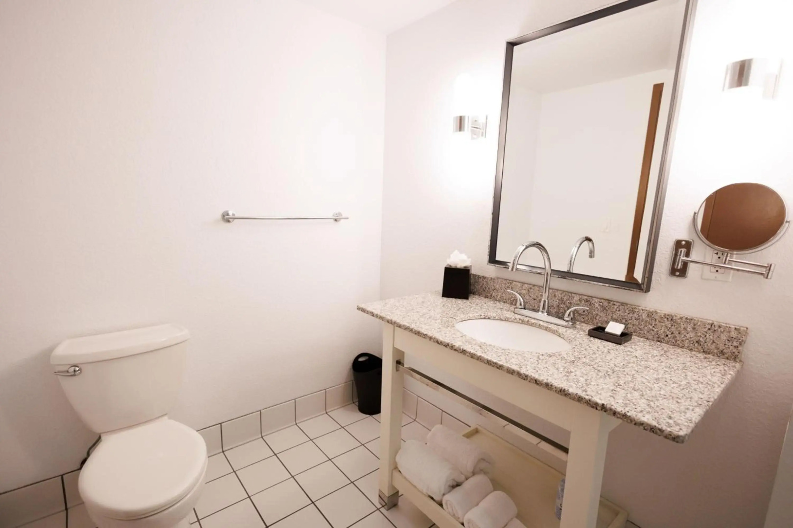 SEVEN Sebring Raceway Hotel