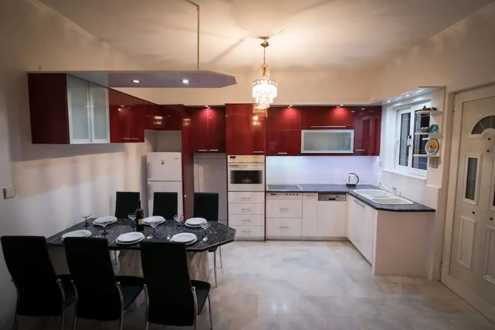 Aias Luxury Flat - Perfect Location