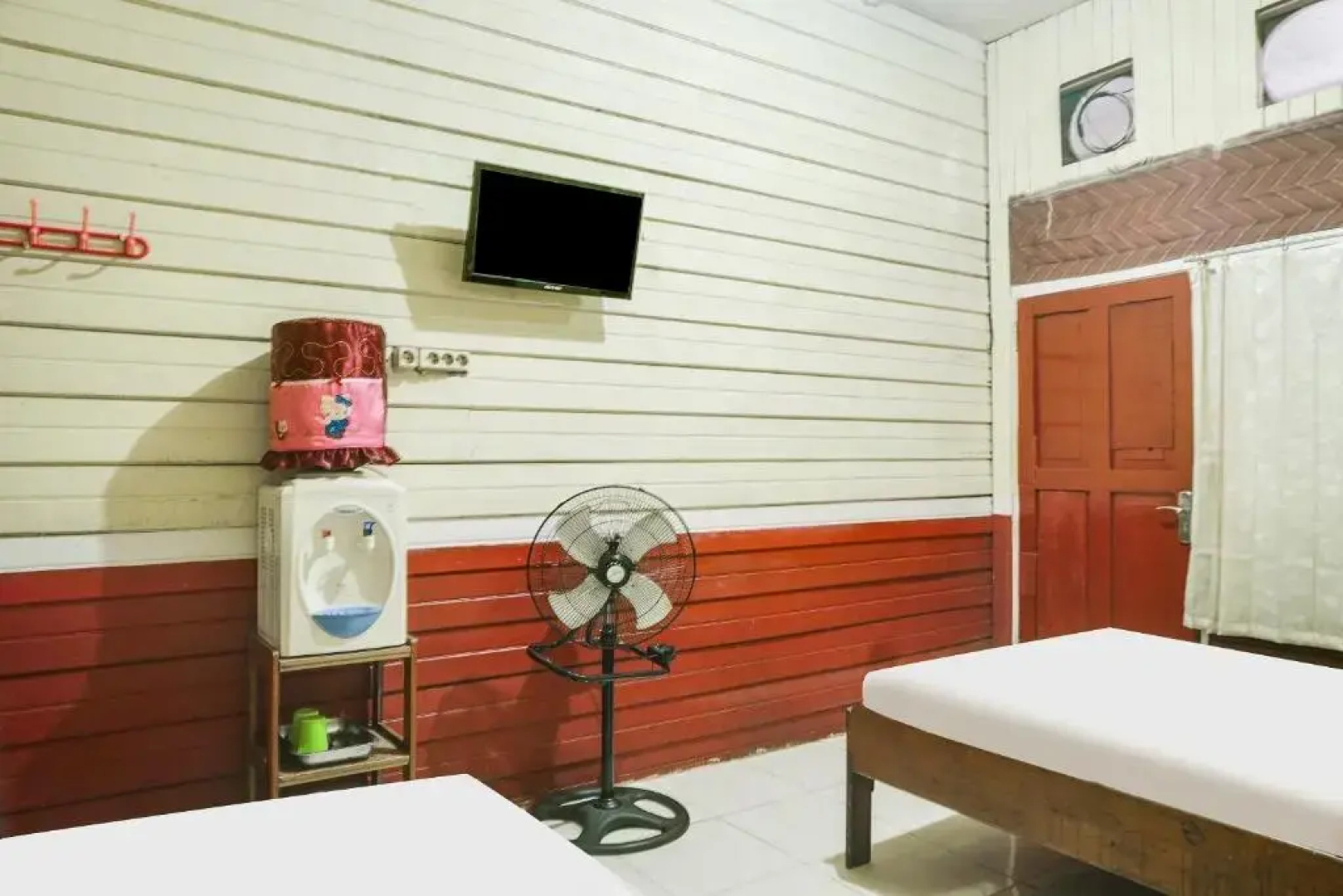 SPOT ON 91833 Hotel Anggrek Daqu Syariah Kapuas