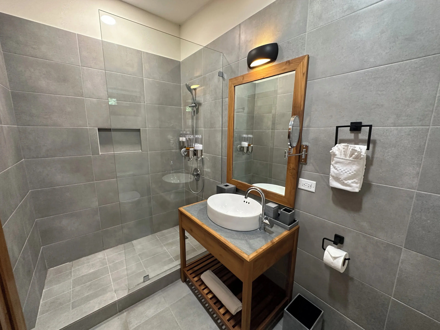 Mt. Plaisir Estate Hotel