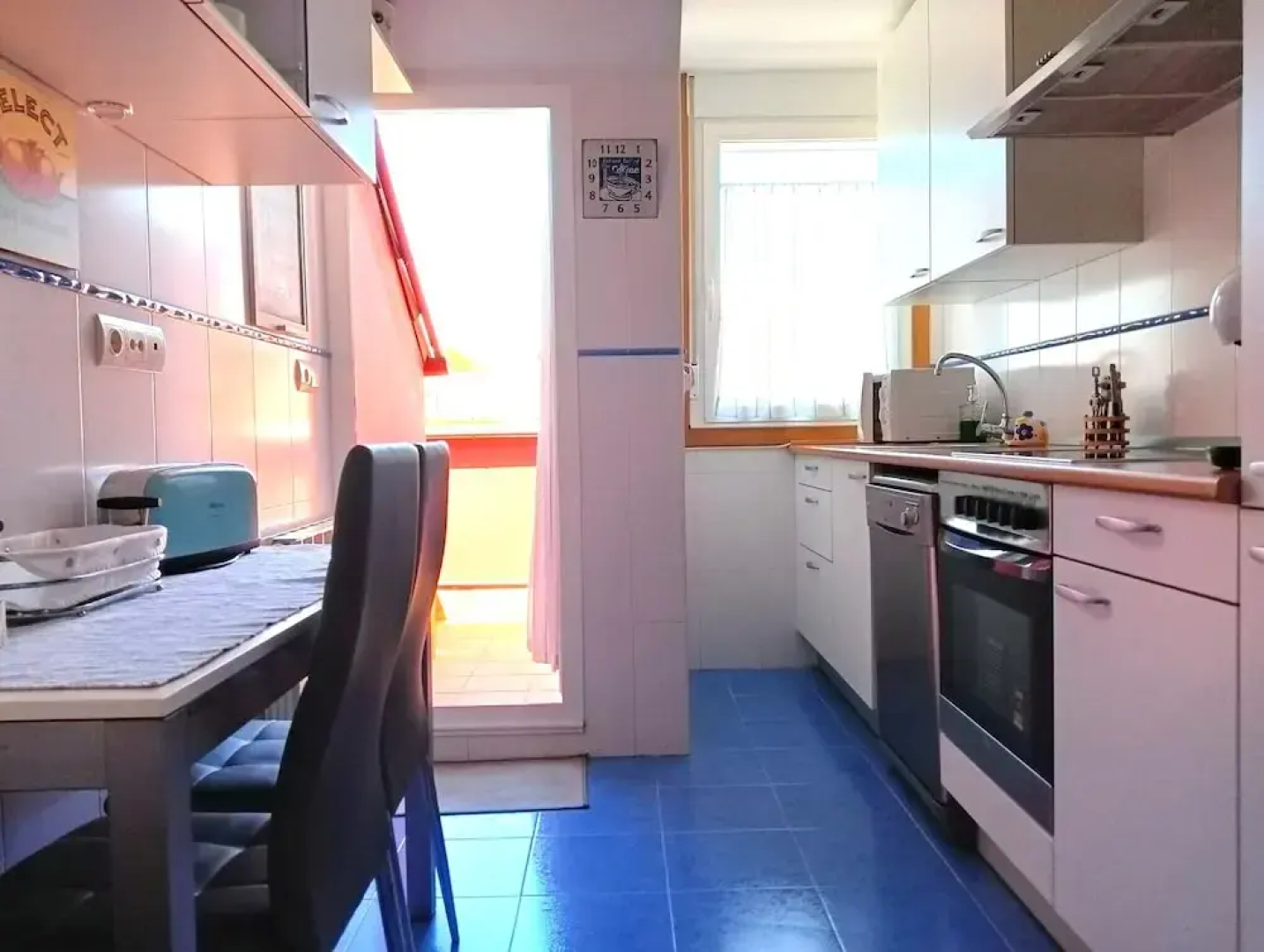 Piso con Piscina y Jardin Cerca de la Playa