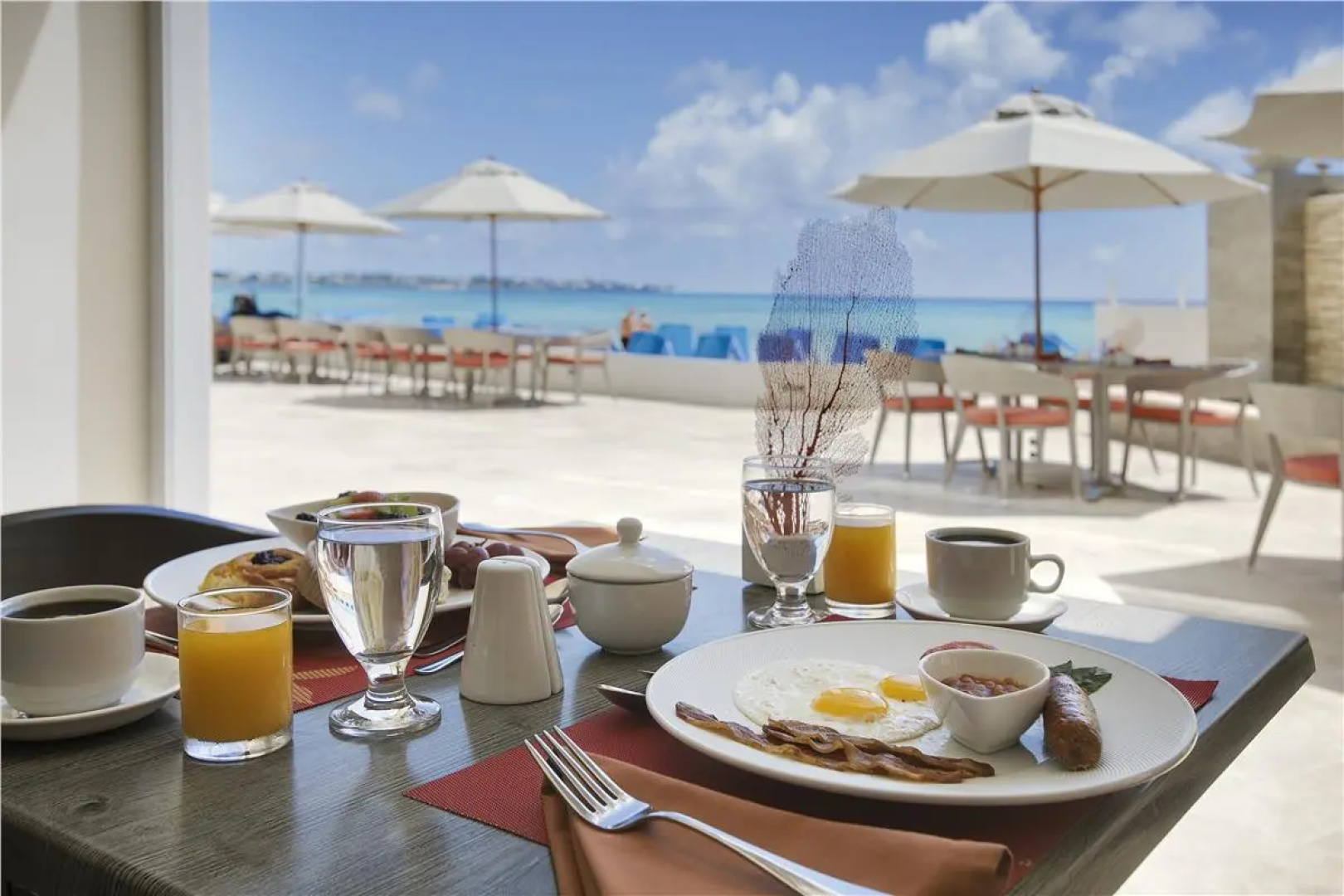 Sea Breeze Beach House by Ocean Hotels - All Inclusive