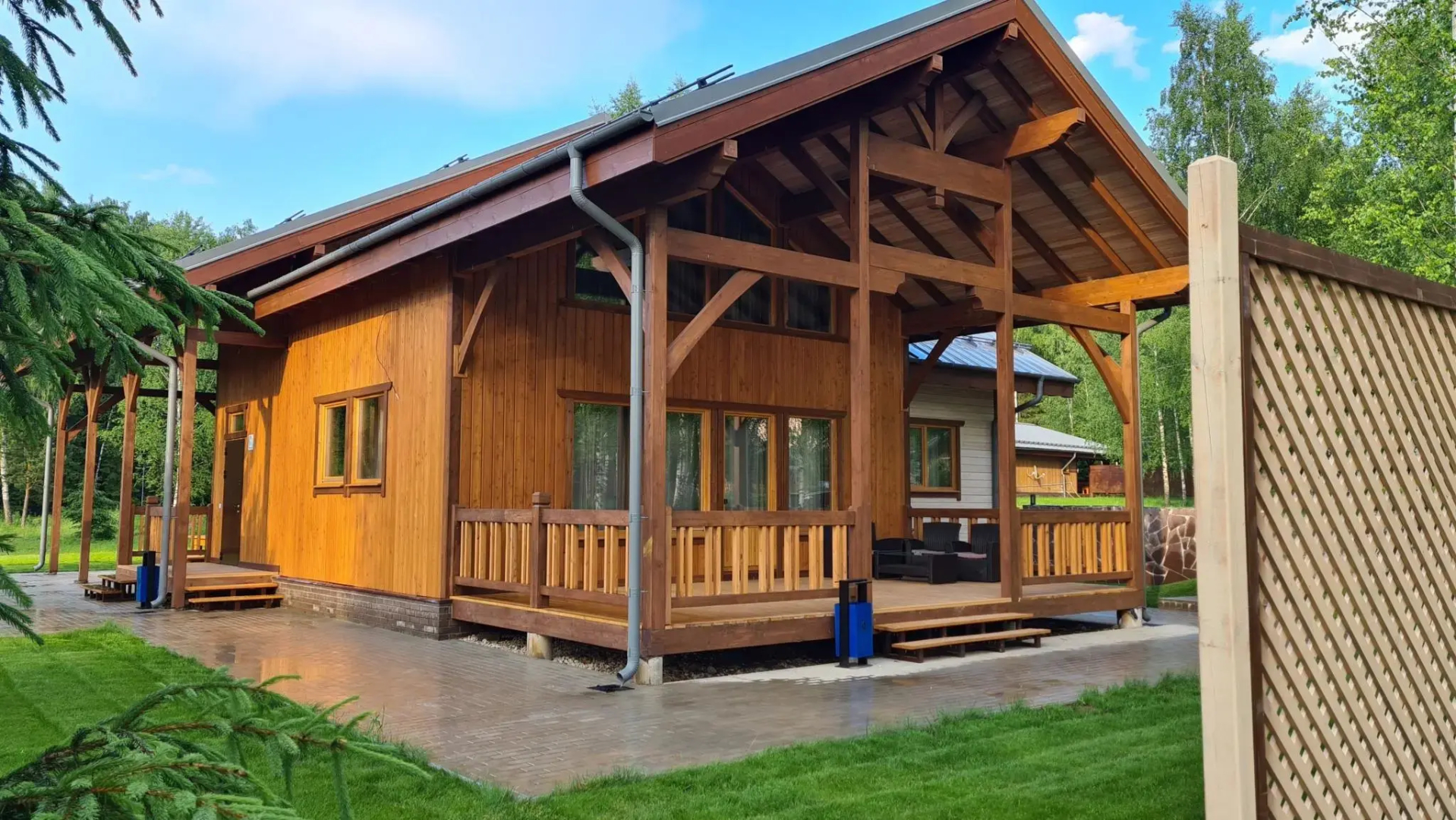 Дом В1 на базе отдыха Новинки Парк