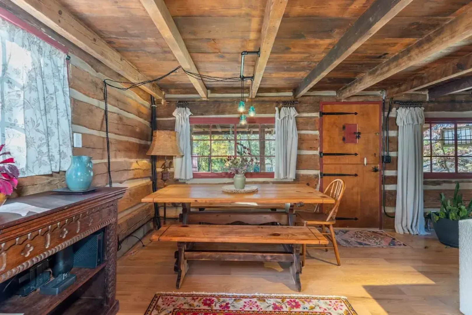 Historic Log Cabin Quiet Return to Simpler Days