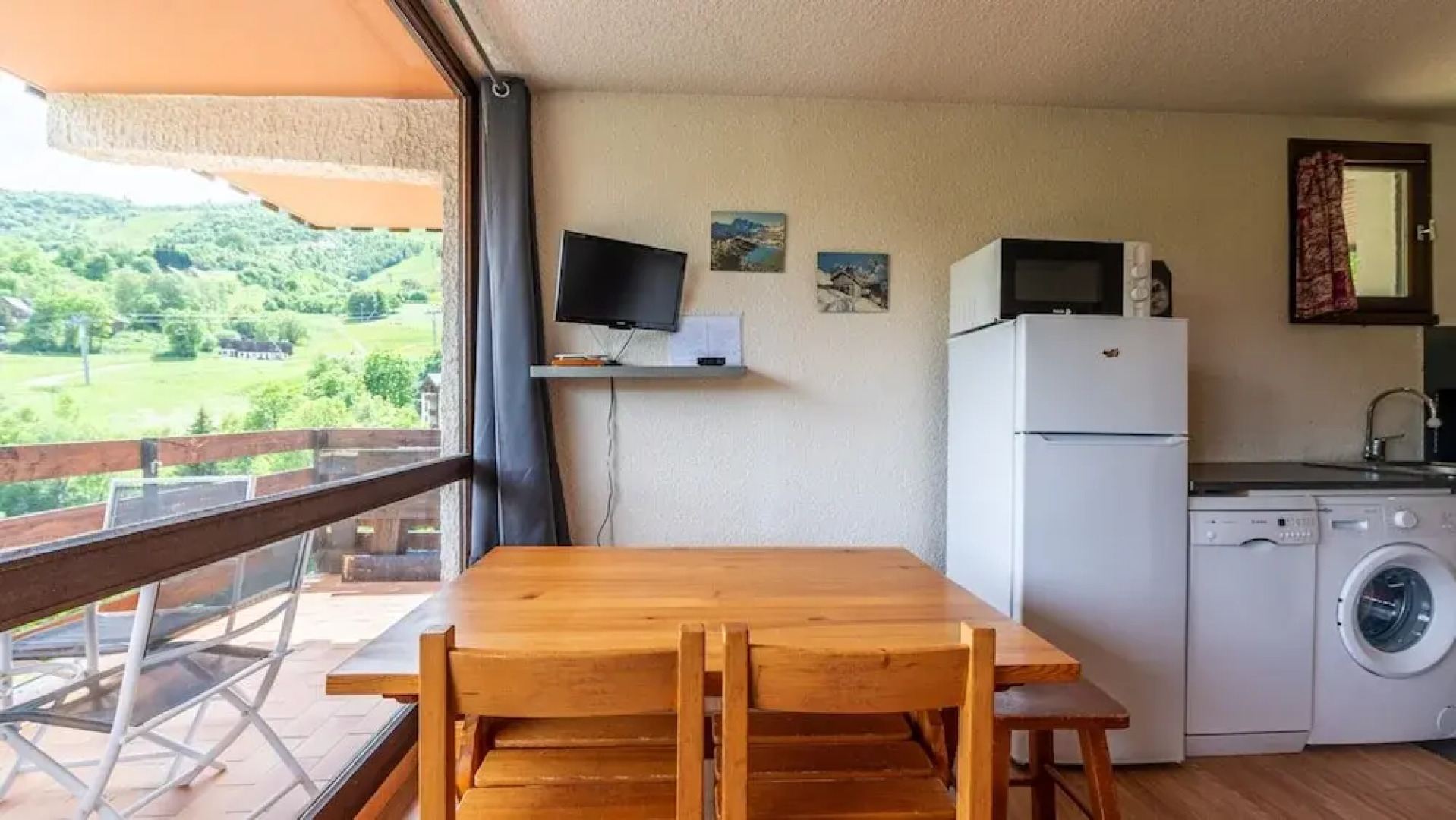 Apartment in Saint-sorlin Near Ski Resort