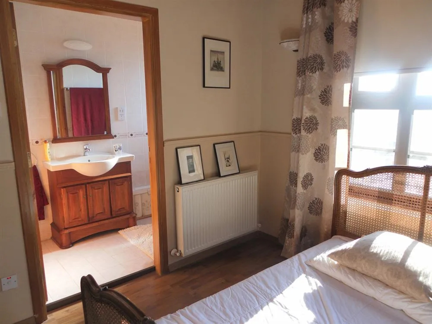 Villa Jasminum Bed & Breakfast