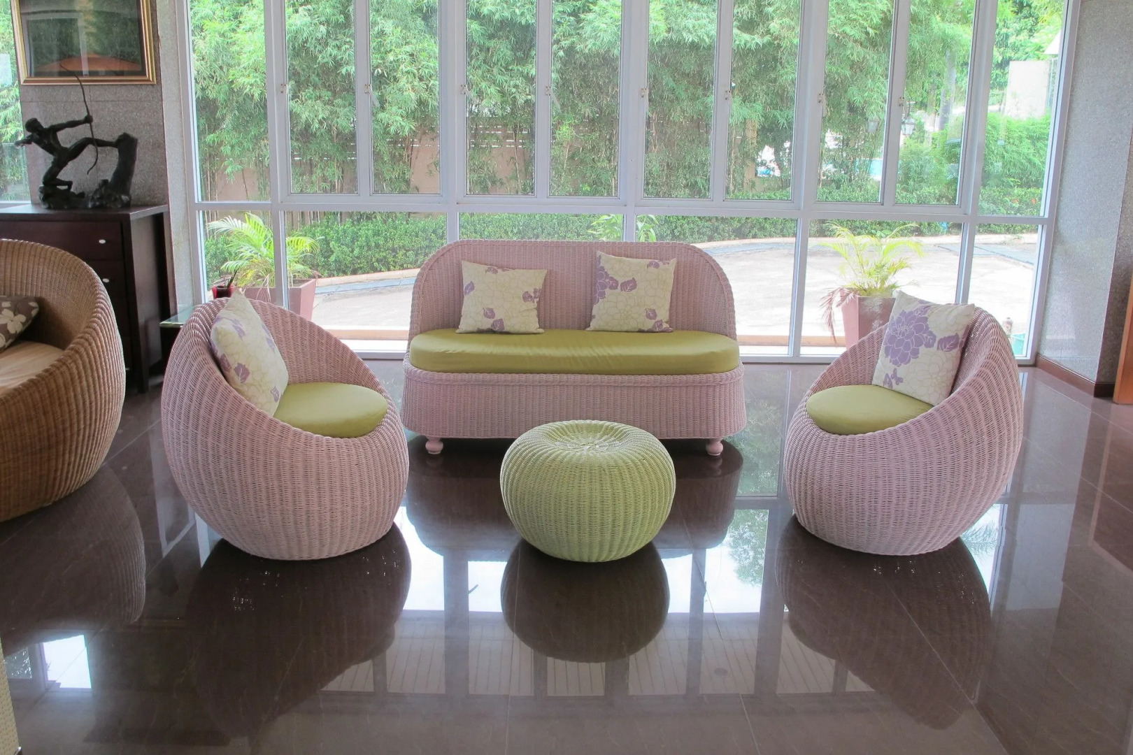 Chateau Vista Serviced apartment