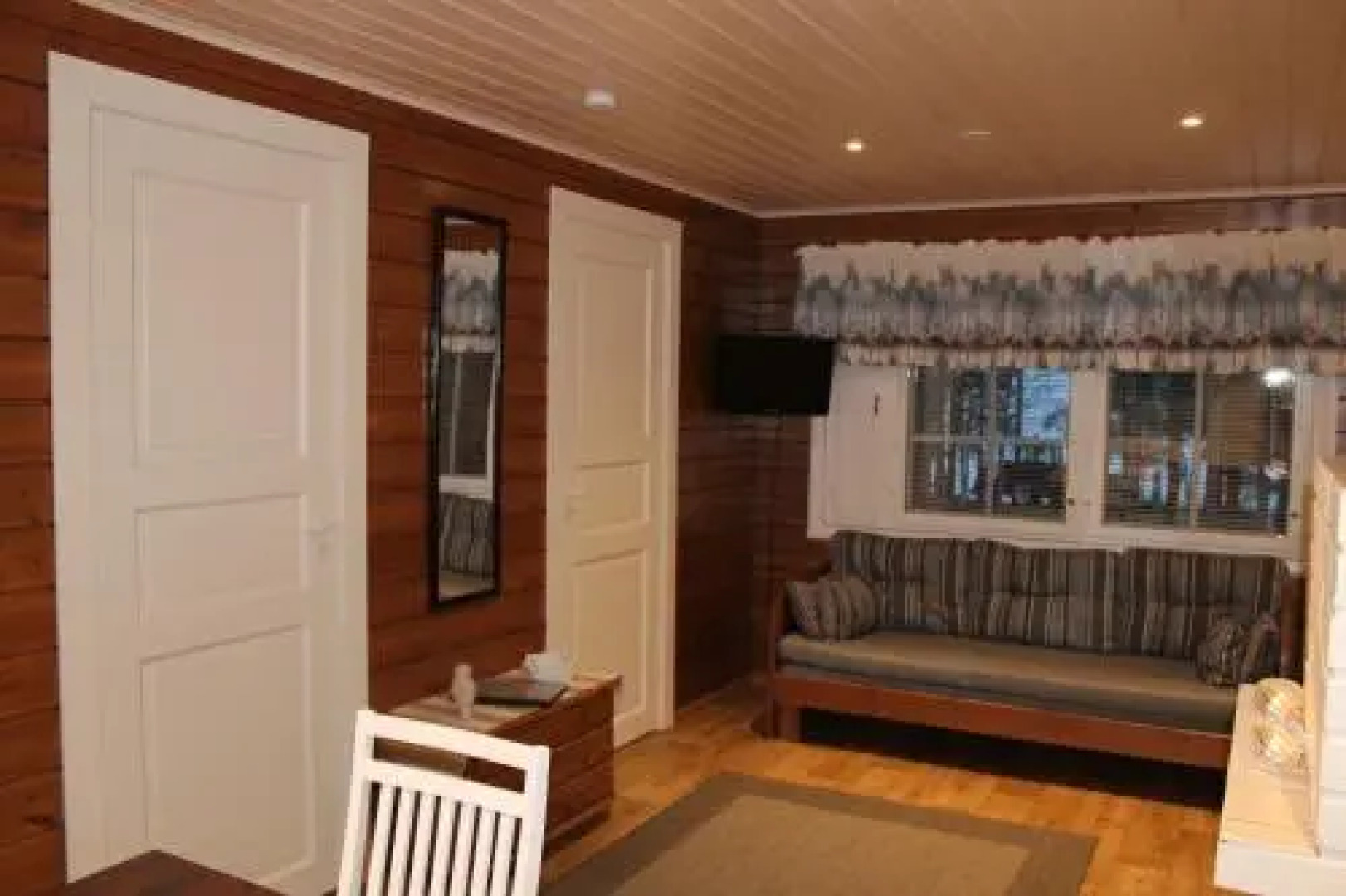 Loma-Vietonen Holiday Village