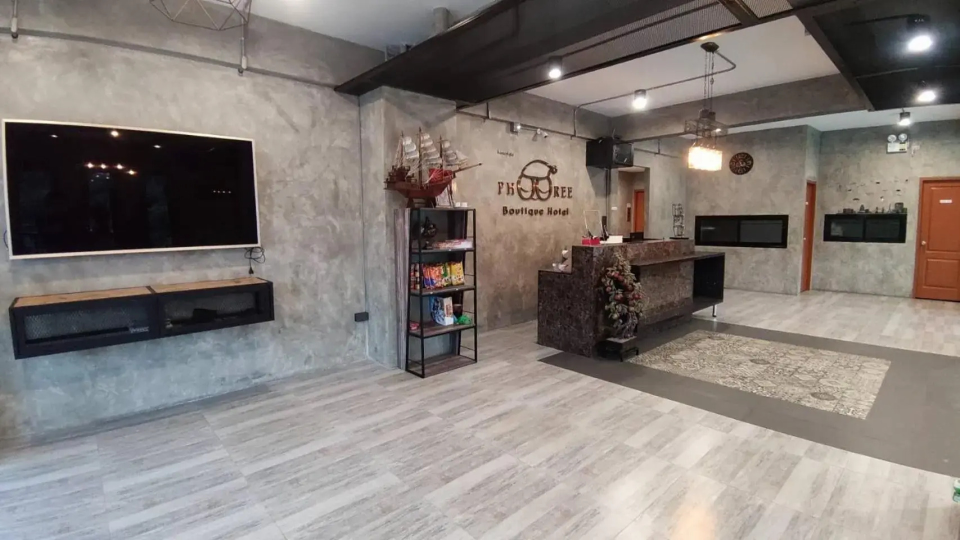 Phooree Boutique Hotel โรงแรมภูรีบูธีค