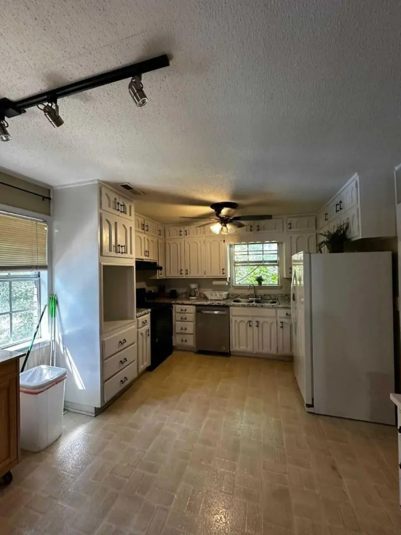 The Monterey Maison-20min N of Downtown, 6BR