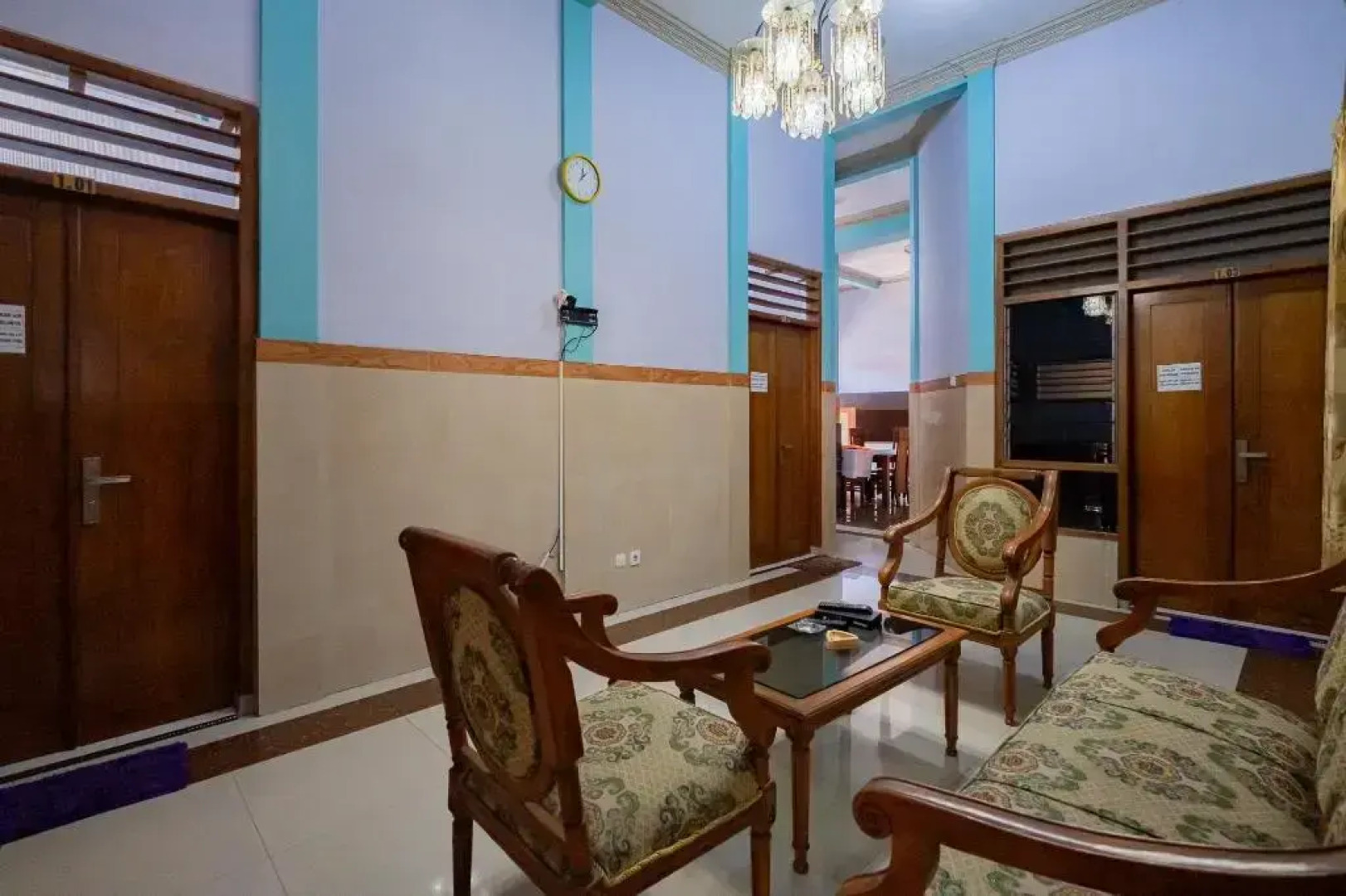 RedDoorz Syariah near Alun Alun Bojonegoro