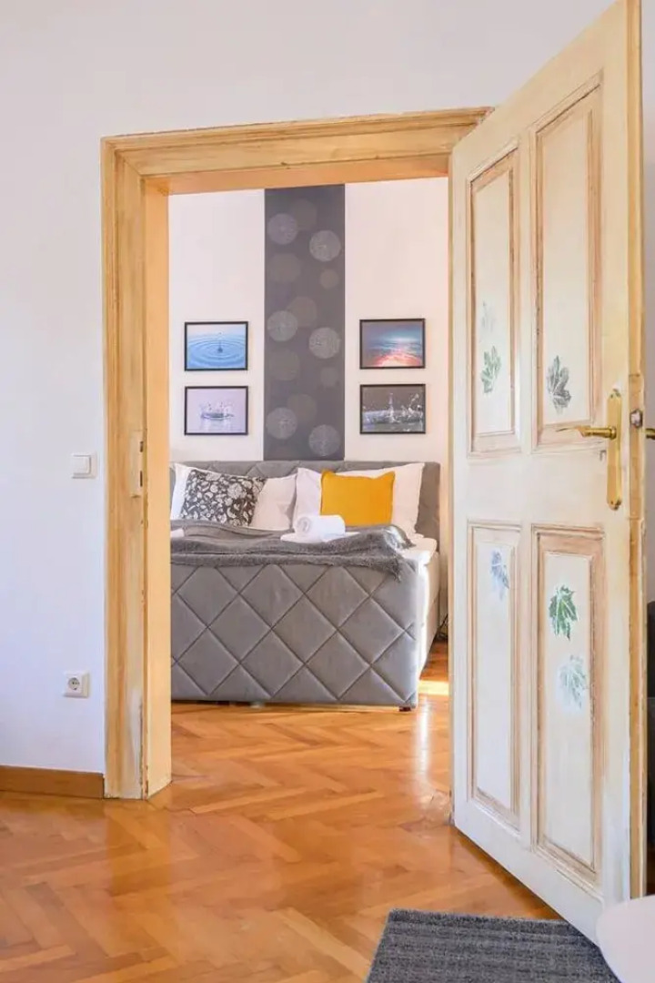 Spacious 2BR Stay for 6 Heart of Mödling