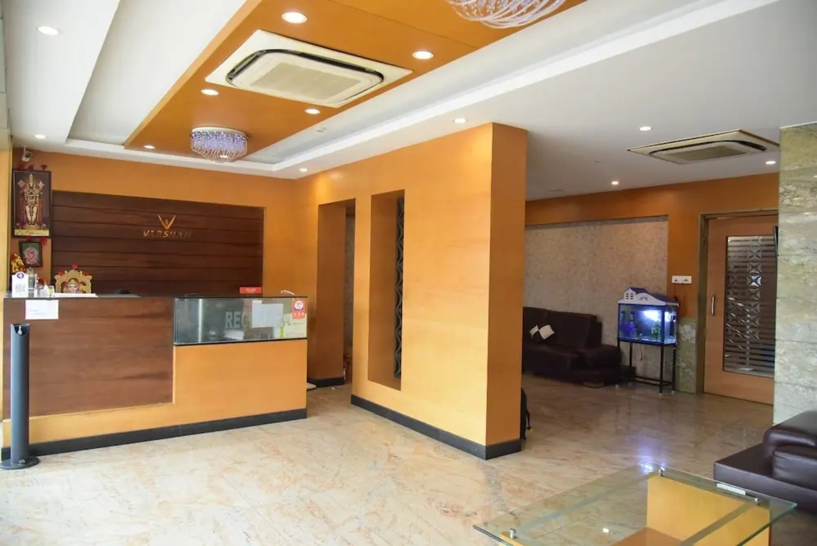 Hotel Varshan International