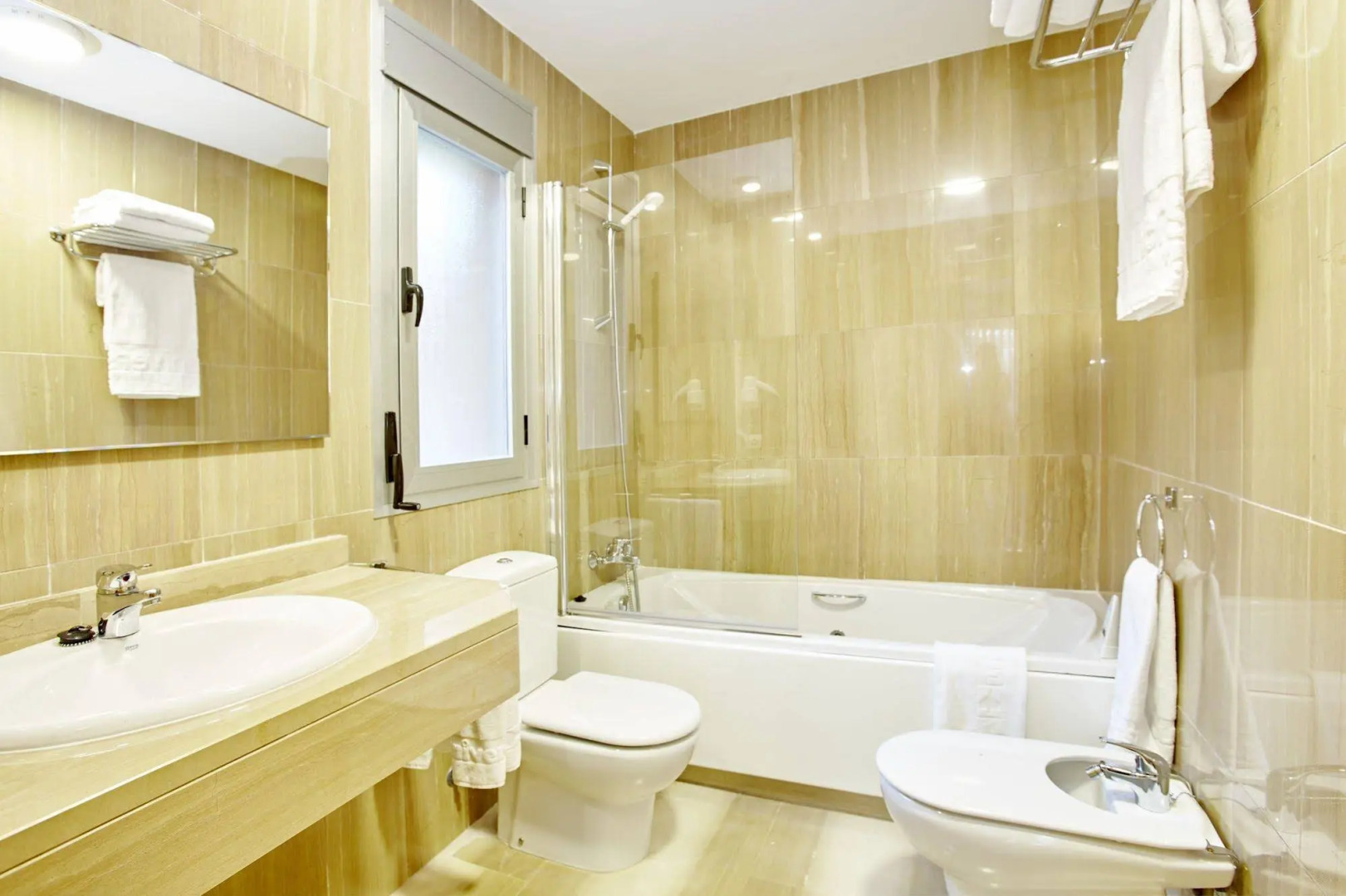 Universal Aparthotel Don Camilo