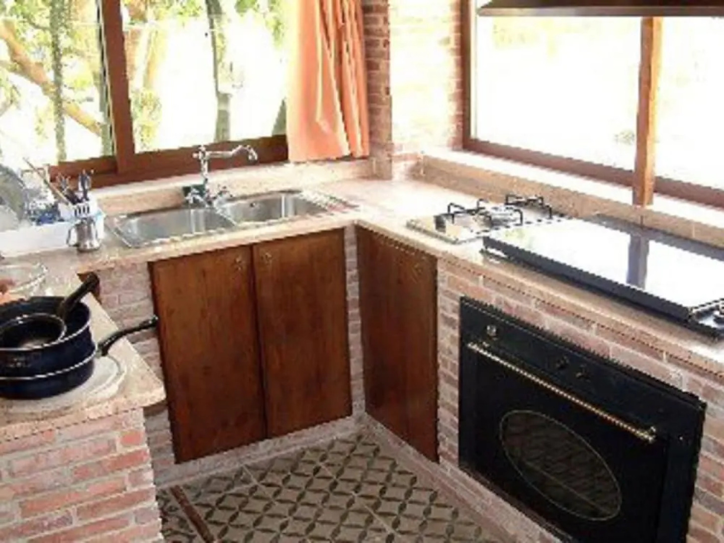 Lovely Apartment in Portland With Garden and Patio