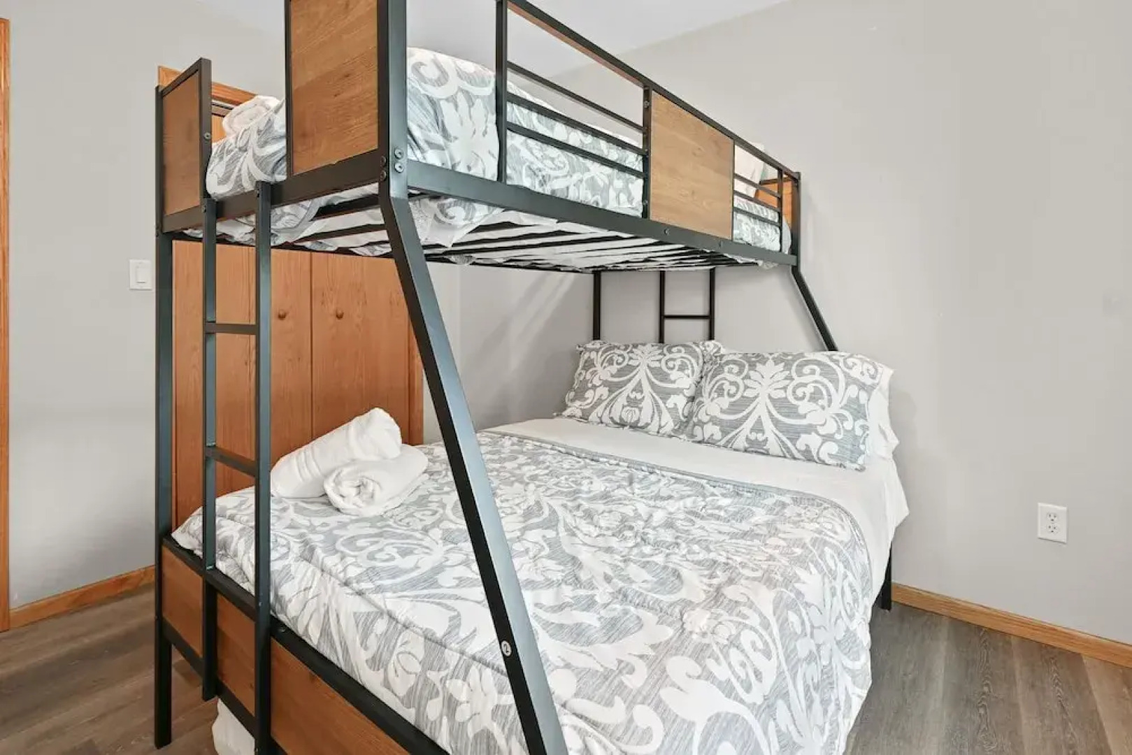 Woodland Escape - Upper Suite