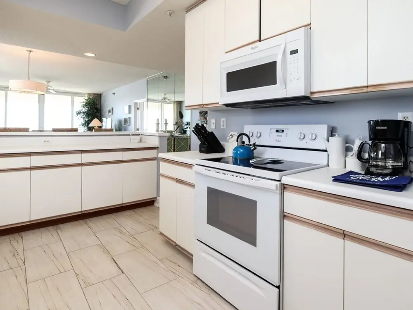 Navarre Bch Regency 601