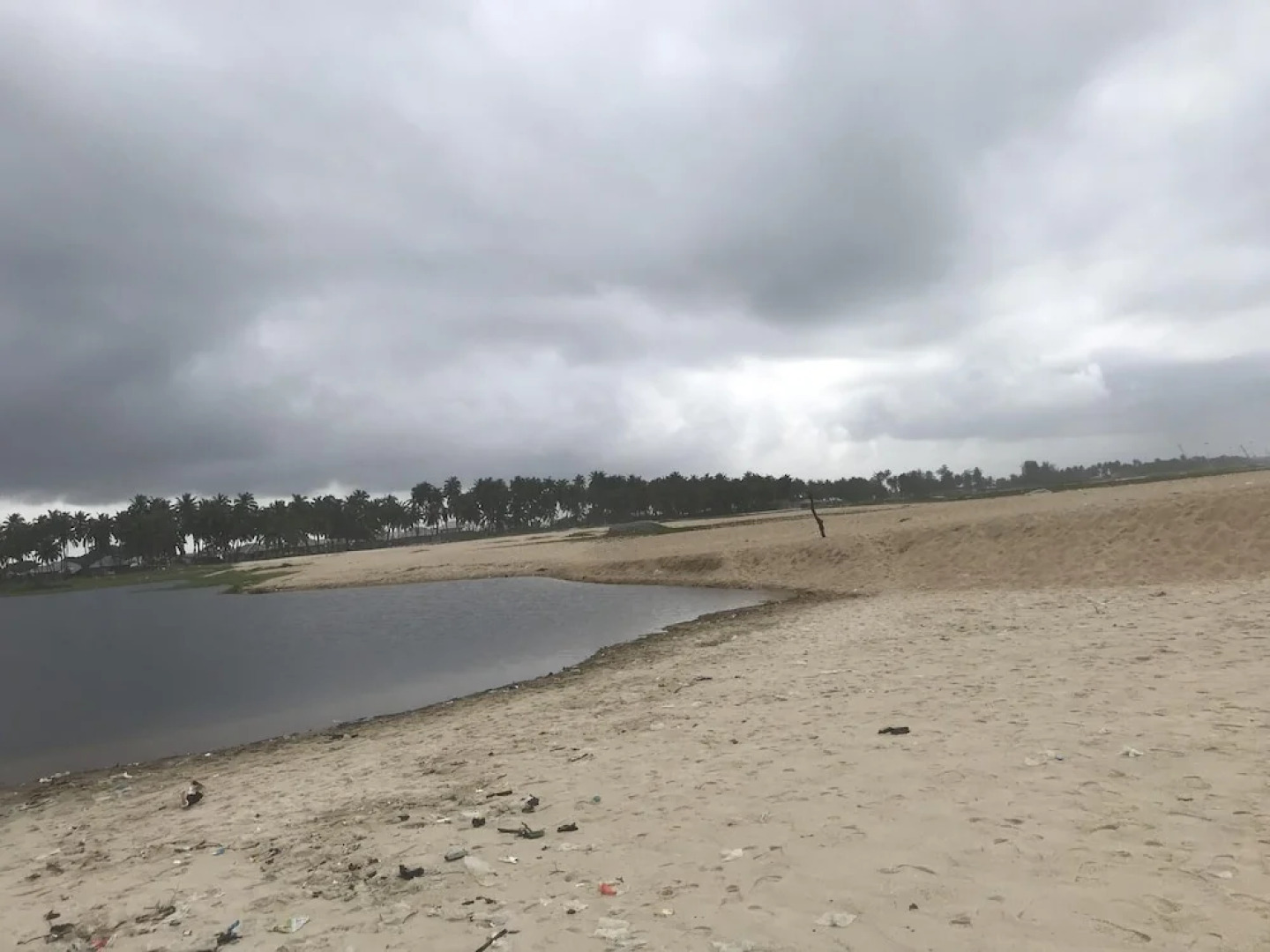 Inviting 8 Bed House in Lekki