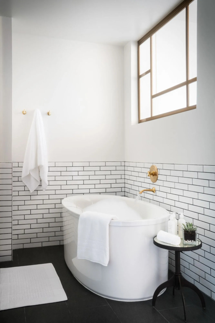 Halcyon - a hotel in Cherry Creek