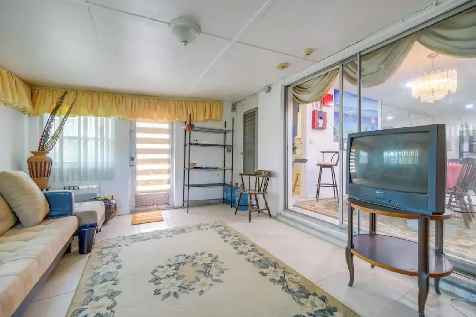 < 3 Mi to Hard Rock Stadium: Miami Home w/ Sunroom