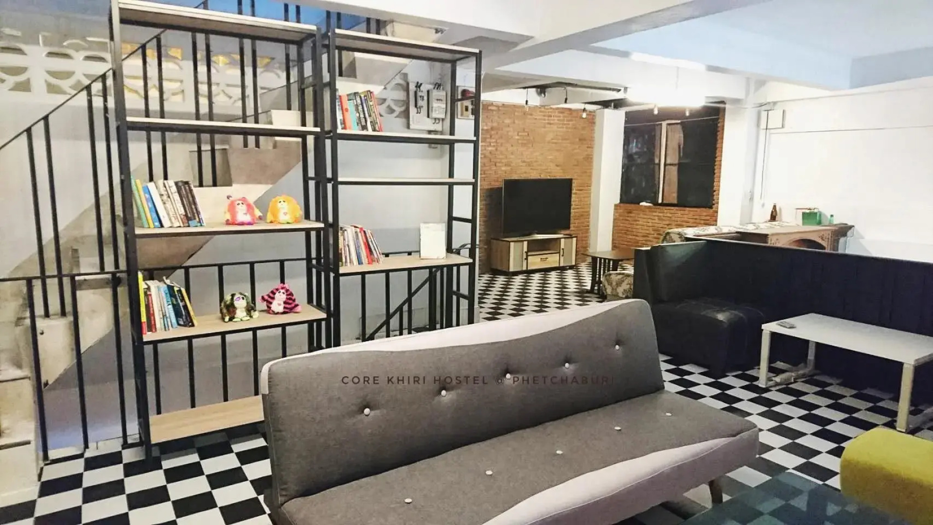 Core Khiri Hostel