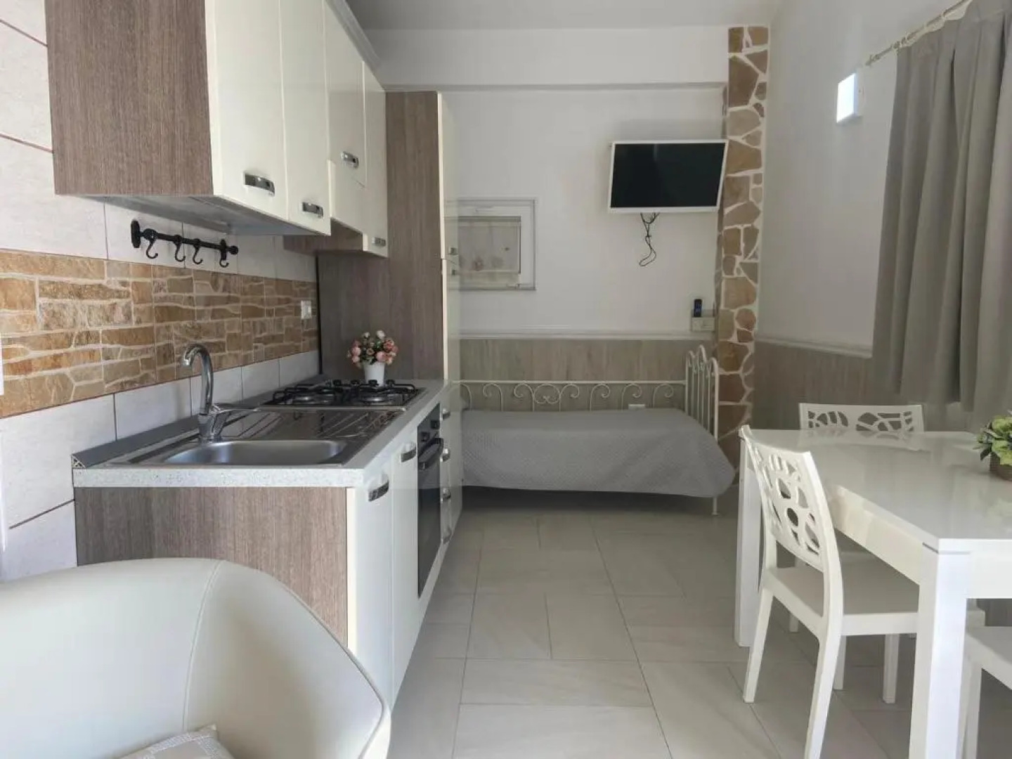 Re Sole Resort & Spa