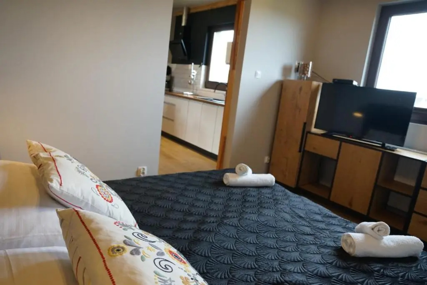 Holiday Resort With Sauna and Jacuzzi, Mielenko