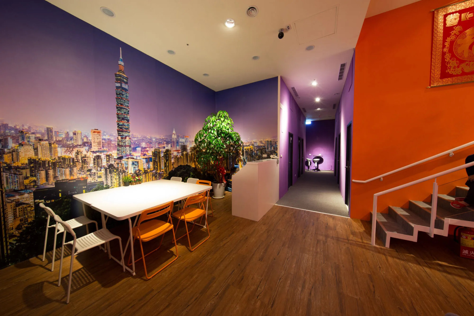 SleepBox Hotel - Ximen