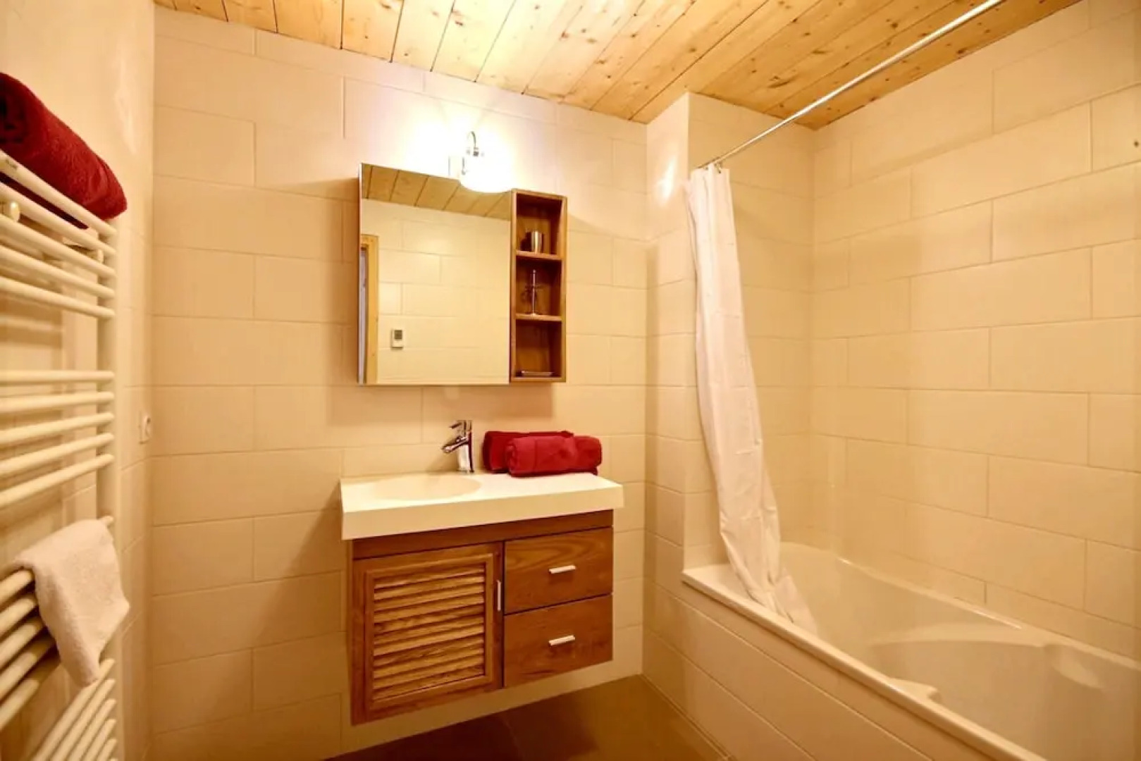 Chalet With 5 Bedrooms in St Jean D'aulps, With Wonderful Mountain Vie