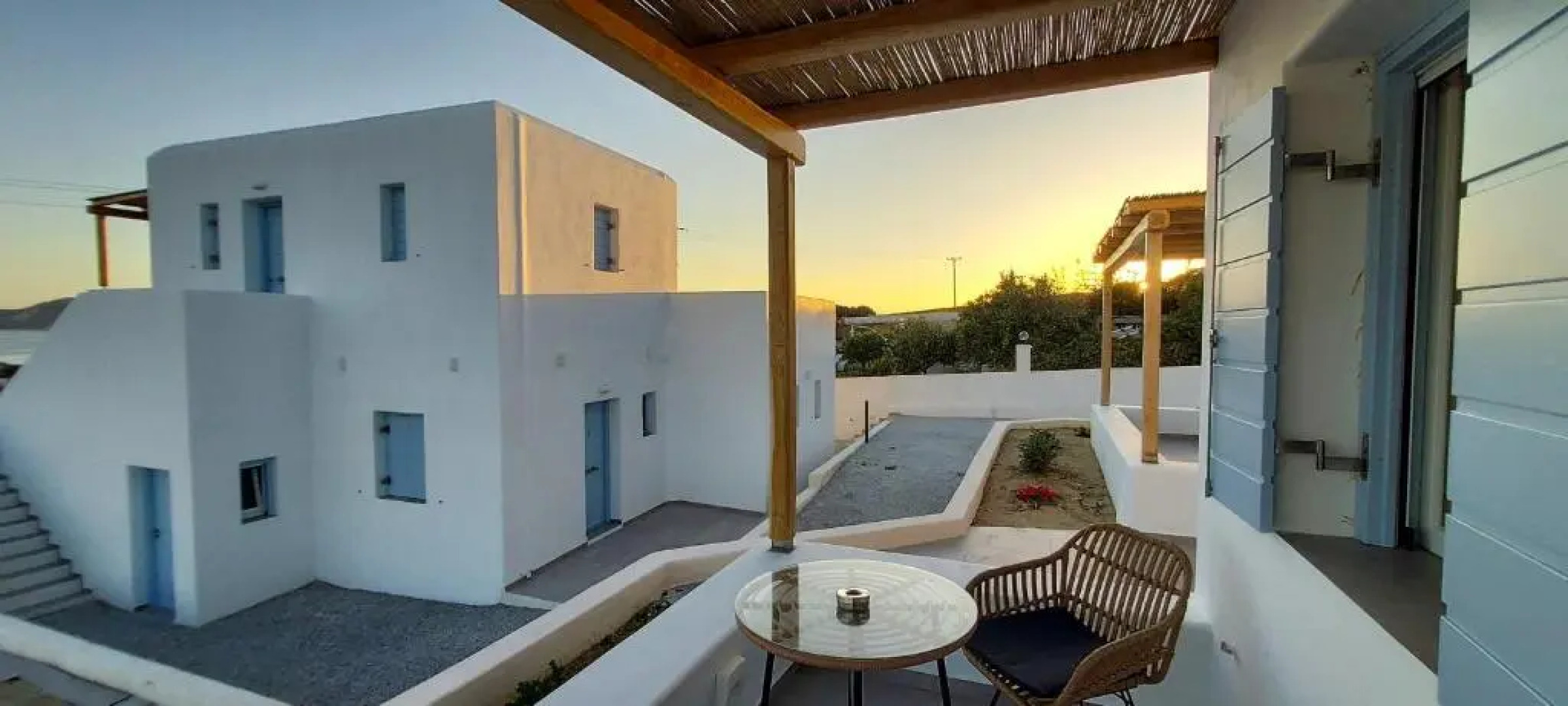 Casa Di Kimolos Apartments