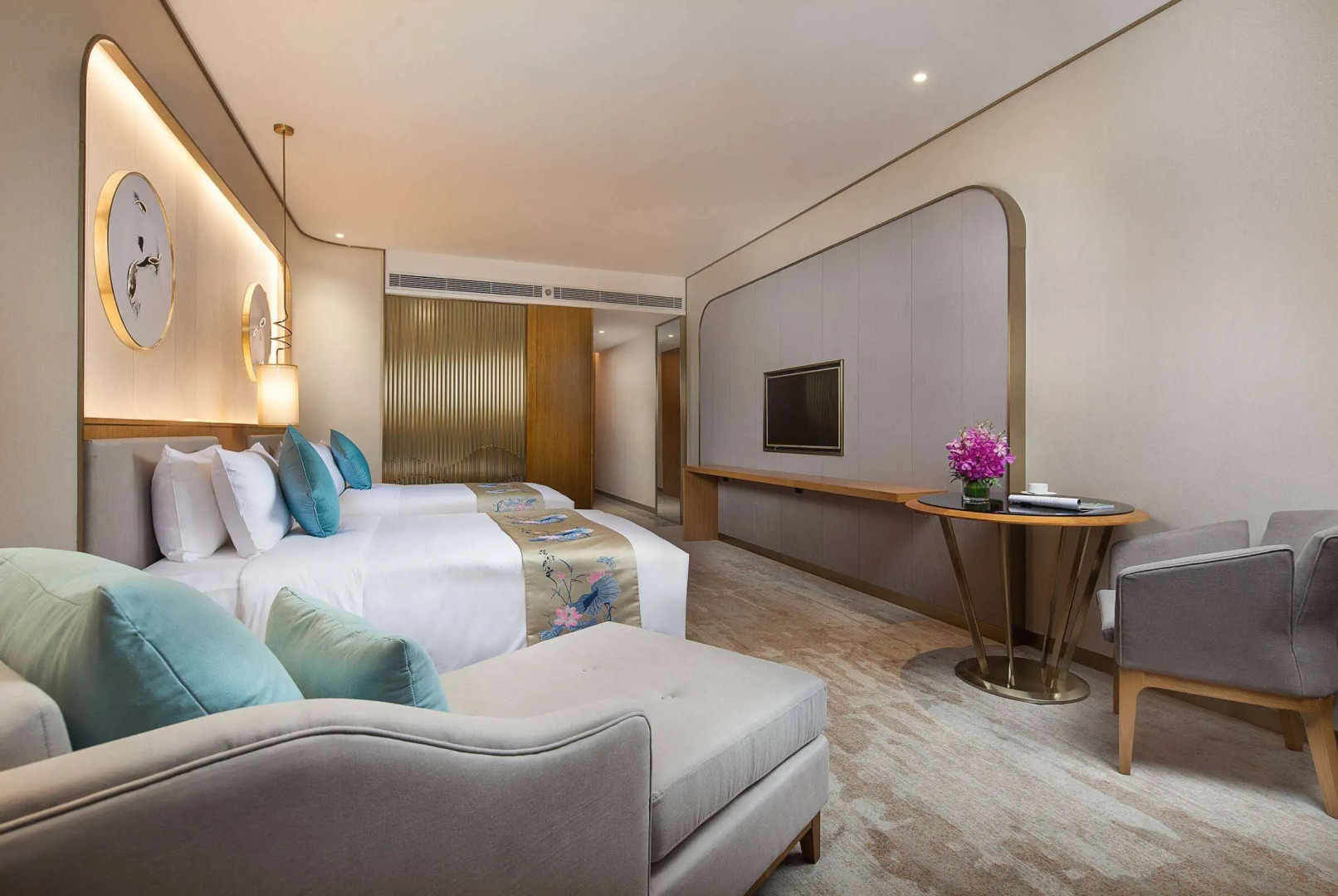 Ramada Plaza Fuxian Lake