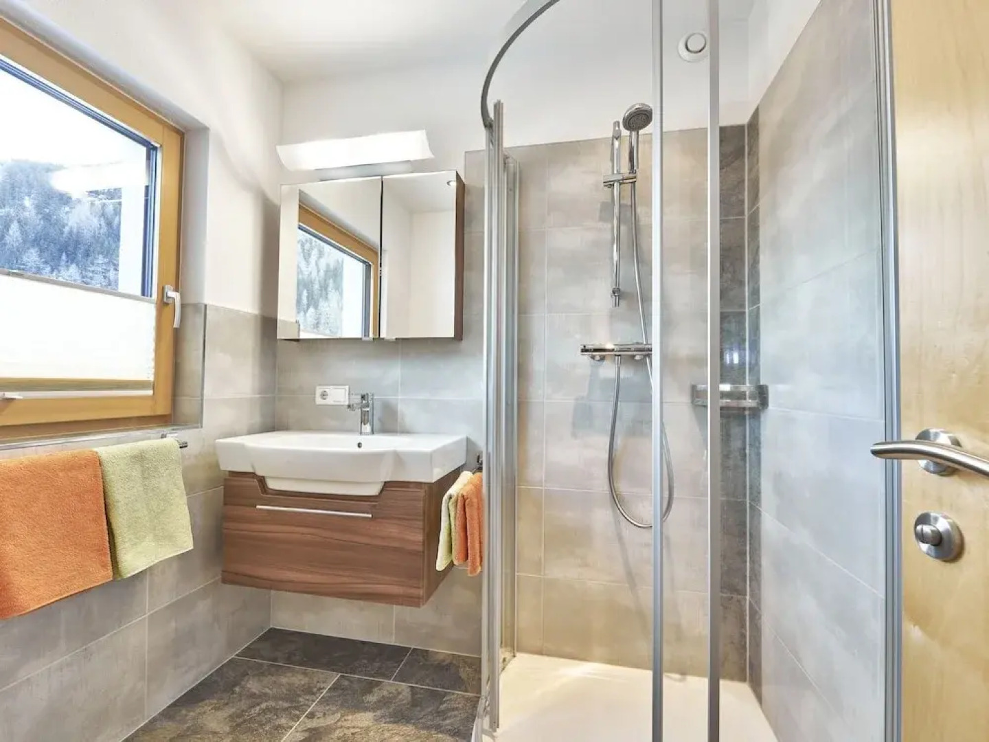 Agnesn, Apartmenthaus