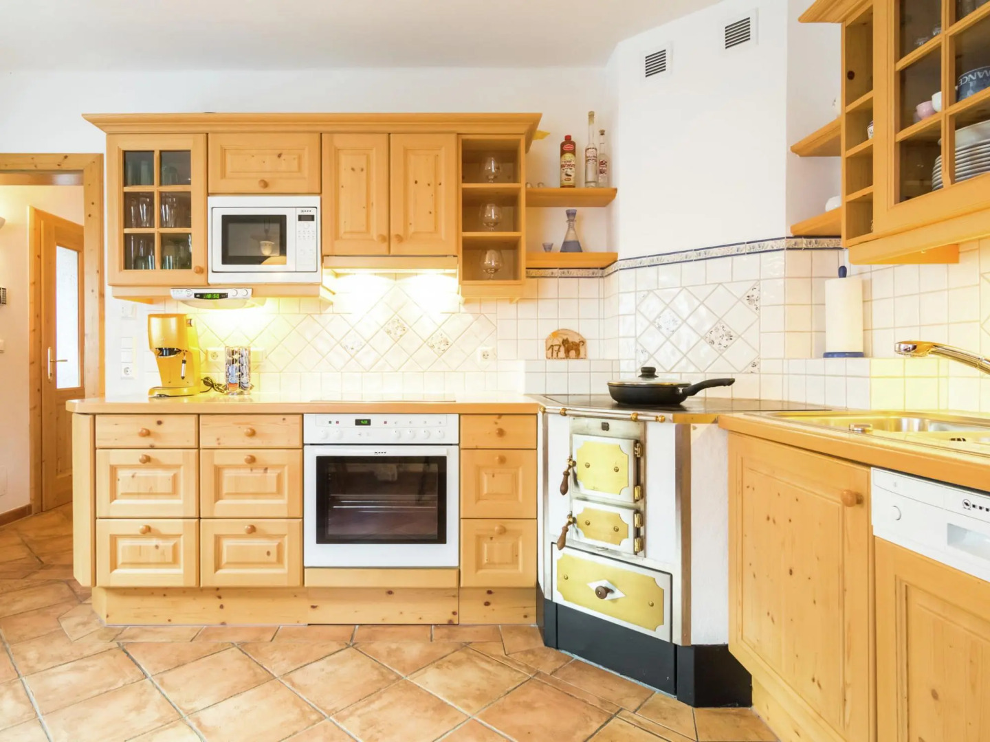 Tranquil Holiday Home in Kleblach-Lind with Infrared Sauna