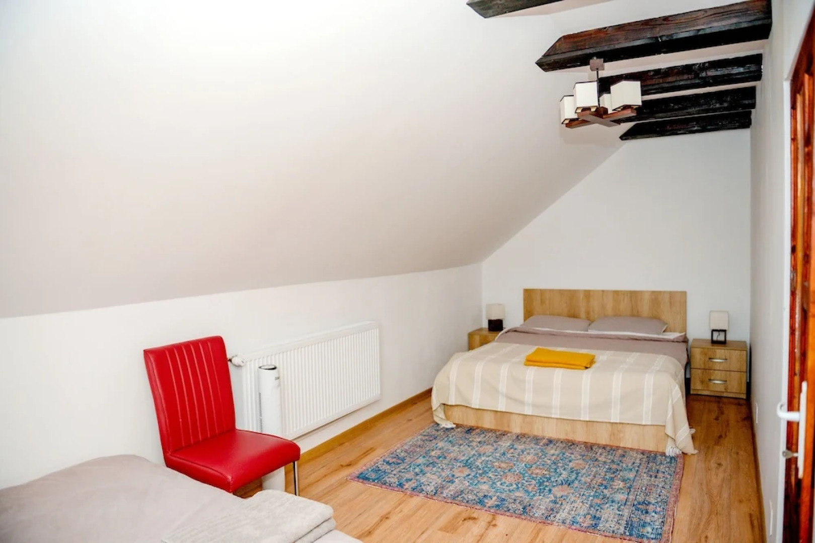 House - Sleeps up to 11, hot tub & Free Parking