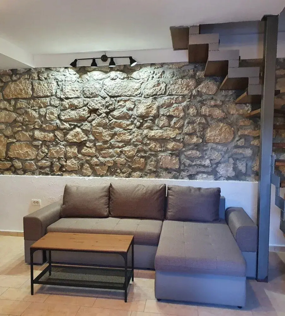 House Fortuna -stone house just few min.from beach