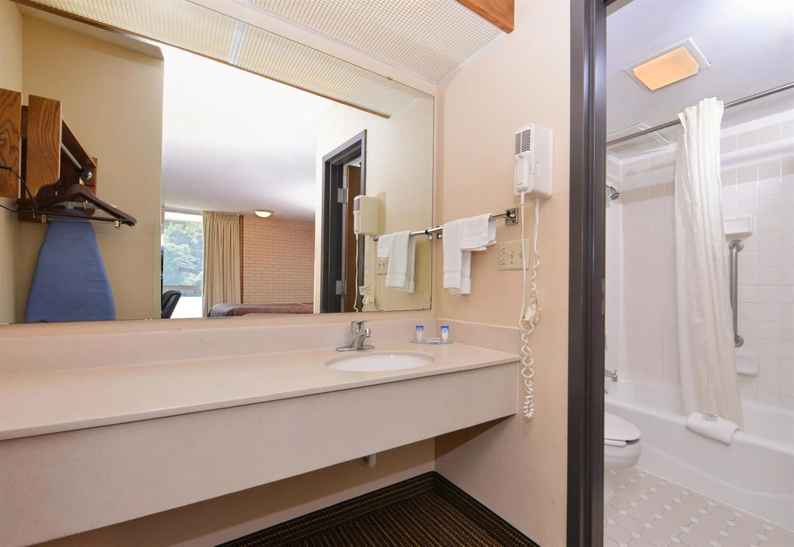Americas Best Value Inn Collinsville St. Louis